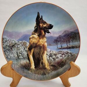 Danbury Mint German Shepherds 8" Plate Lakeside Vigil Gold Trim No 1872